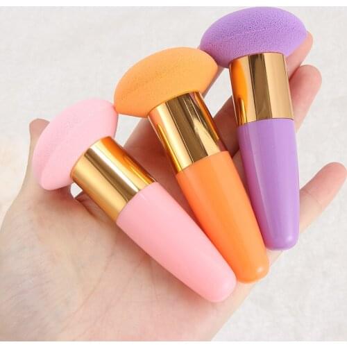 1PC Beveled Sponge Foundation Puff Mushroom Head Puff Liquid Sponge Cosmetic Powder Puff with Smooth Handle Makeup Tools