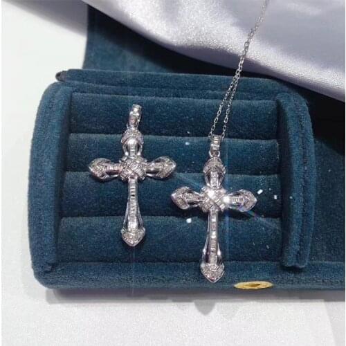 Exquisite Classic Faith Cross Pendant Necklace Silver Crystal Necklace Zircon Sweater Chain Elegant Lady Jewelry Silver Jewelry
