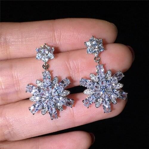 New Recommendation Fashion Exquisite Ice Flower Ladies Earrings Earrings Shiny Beautiful Creative Ear Jewelry