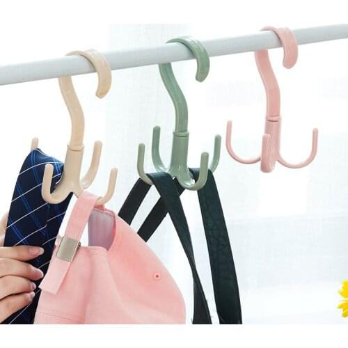 Rotatable Multipurpose Scarf Hanger Belt Bag Storage Hook Plastic Hanger Hanging 4-Claw Clothes Hanger Hook Household Products