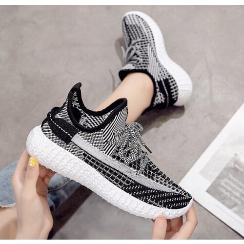 Women Running Shoes Lightweight Breathable Sport Shoes Comfortable Fashion Men Sneakers Casual knitting Footwear