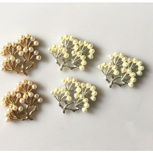 CJSIR 5Pcs Pine Tree Alloy Craft Supplies Pearl Button Flatback for DIY Hair Bridal Jewelry Clothing Accessory Decoration