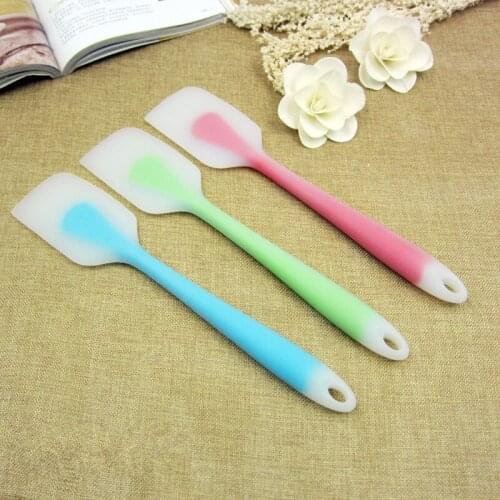 1 piece Silicone Drawknife Baking Tools European Standard Integrated Silicone Scraper Blade Spatula Resistant Cream Cake