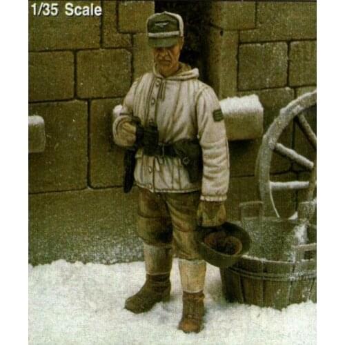 Resin Figure 1/35 ancient man officer stand Model Unassambled Unpainted Figure Building Kit