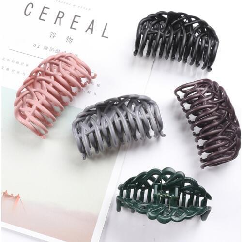 Large Colorful Hollow Girls Hairpins Hair Claw Crab Acrylic Hair Clips for Women Barrettes Hair Claws for Women Hair Accessories