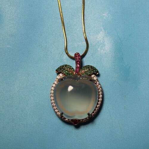 Wholesale Fashion Jewelry Classic Chalcedony Europe and America Special Silver plating Apple pendant feature Jewelry charm Gift