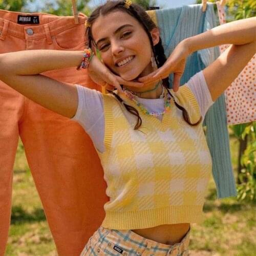 2021 Summer New Womens Sweet Bright Eye Yellow and White Plaid V-neck Short Knitted Vest Vest Top DLSY1871