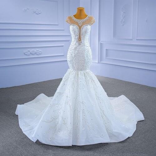2021 Styles Designer Wedding Dress New Cape Sleeve Special Bridal Gown Banquet Party Celebration Attendance Dress