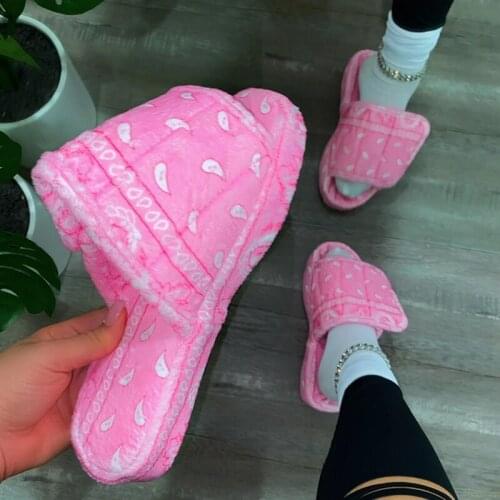 2021 Comfort House Slides Warm Home Slippers Women Bandana Flat Sandal Outdoor Hook Loop Autumn Winter Ladies Platform Shoes