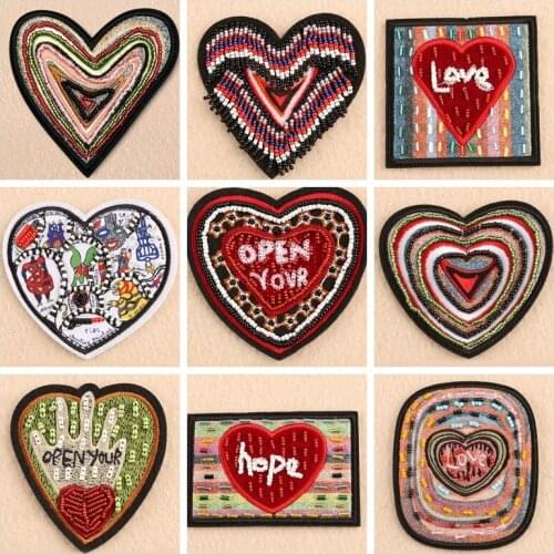 1PCS Fashion Beaded Love Patches abstract Love Badges Crystal Beads Appliques wholesale Letter Patches T-shirt Diy Bags Decor