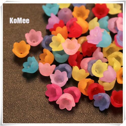 Hot Sale 7x10cm 500pcs/lot Acrylic Flower Shape Beads Mini Lily Flower Charms For DIY Earrings Hair Hoop Making Cheap Beads