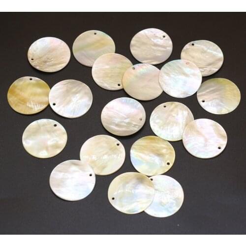 10 Pcs Natural Shell Bead Pendant Necklace Accessories Round Seawater Black Shell Bead Charm for Jewelry Making Bracelet Earring