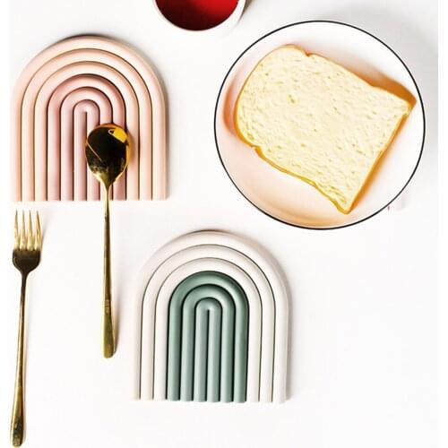 New Rainbow Silicone Coasters Insulation Pads Removable Cup Mat Non-slip Placemat Home Decor Kitchen Accessories For Pot Plate