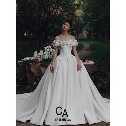 Amazing off the shoulder satin wedding gowns ball gown Chapel Train ruched zipper back elegant bridal dresses 2021 new arrival