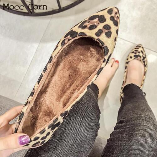 Brand Winter Women Shoes Warm Fur Winter Boots Slip On Loafers Flat Comfortable Leopard Printed Casual Shoes Plus Size 41 42 43
