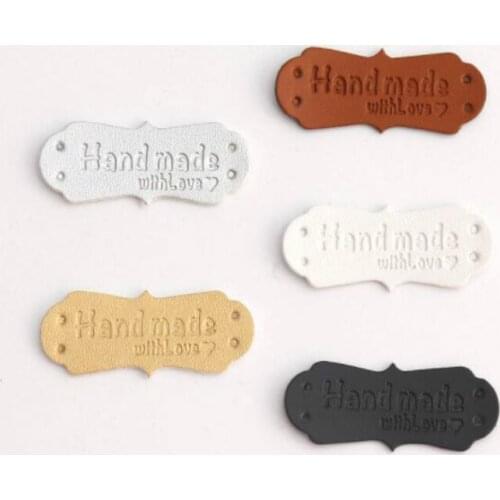 100pcs Handmade Labels PU Leather Tags 5 Color For Clothes Sewing Crafts Hat Made Tags DIY Garment Accessories 21070201