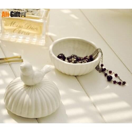 White Ceramic Cute Little Animal Jewelry Box Rabbit Kittens Bird Jewelry Packaging Box Storage Cases Storage Box Girls Gift