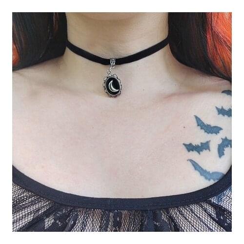 Crescent Moon Necklace, Moon Choker, Celestial Necklace, Dainty Minimalist Necklace, Boho Choker