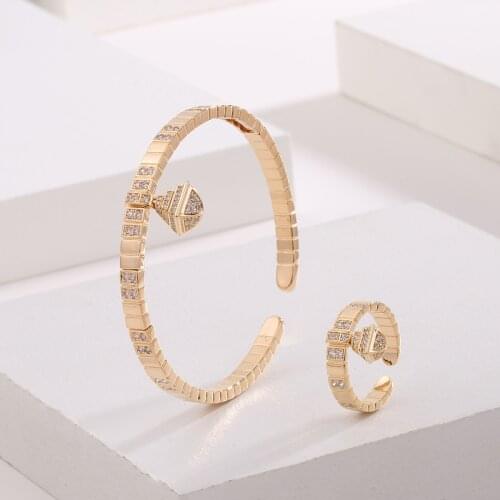 2021 New Romatic Womens Fashion 2 Pcs Bracelet & Ring Set Simple Copper Geomatic Design Gold Open Cuff Bangle Ring Jewelry Set