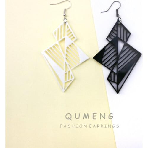 QUMENG New Fashion Stereoscopic Leaves Geometric Hollow Out Earrings For Women Vintage exaggeration Crossing Acrylic Earrings