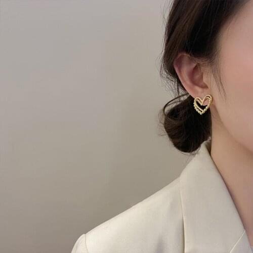 Korean Vintage Geometric Metal Rhinestone Heart Stud Earrings for Women Girls Cute Hollow Love Shape Trendy Party Jewelry