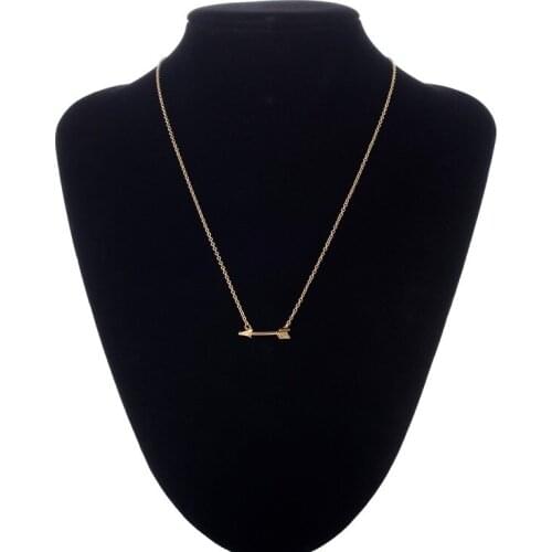 Wholesale 10 pieces/batch/Romantic Cupid’s Arrow Necklace and Pendant Simple Necklace Ornament for Girls and Girls, Good luck