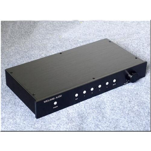 MBL6010 line, fully balanced version remote control pre-amplifier. Signal to noise ratio (116dB), low distortion, AP test 0-100k