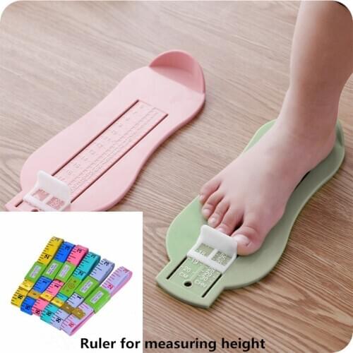 Measuring tool for children to buy raincoats and rainshoes, a ruler for measuring foot length and a ruler for measuring height