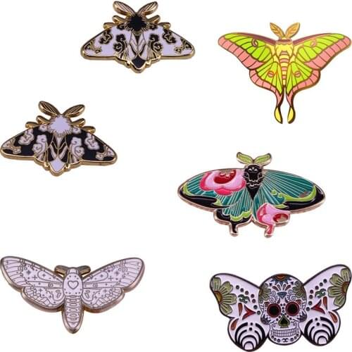 Beautiful Moth Theme Enamel Pin Celestial Witchy Brooch Insect Lovers Flair Art Addition