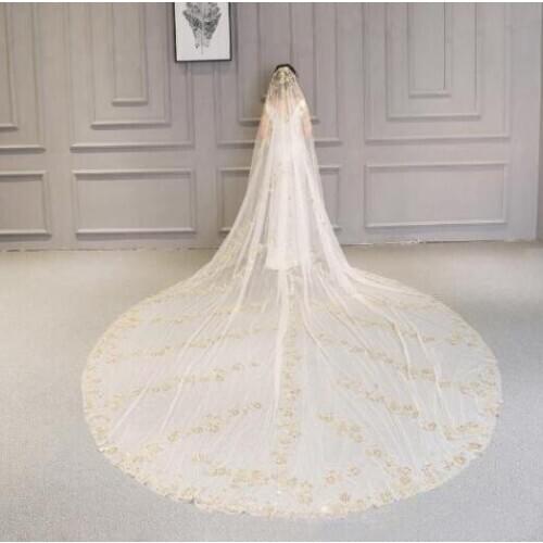 One Layer White Ivory Cathedral Veil Appliques Wedding Bridal Veil Luxury Wedding Gold Lace Edge Unique Veils With Comb
