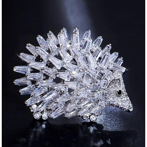 Zlxgirl copper jewelry luxury brand mens Hedgehog shape Gold scarf Corsage Pins nice fashion mens new year pin brooches gifts