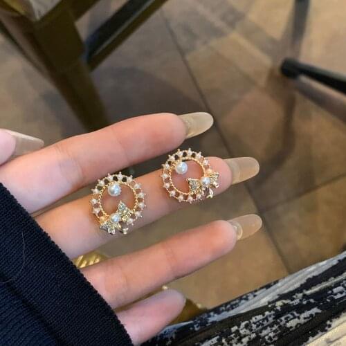 2021 New Fashion Trendy CZ Zirconia Bow Pearl Circle Stud Earrings Sweet Ear Clip Earring Non Piercing Female Jewelry Feminine
