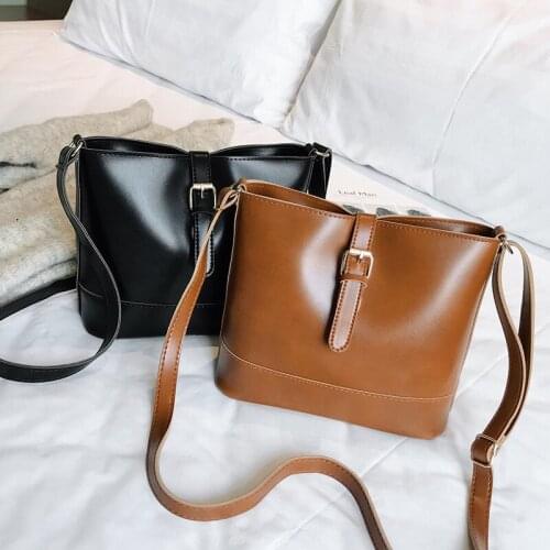 New 2021 Vintage Women Leather Solid Bucket Bag Brand Luxury Ladies Fashion Travel Shoulder Bag Messenger Crossbody Bags