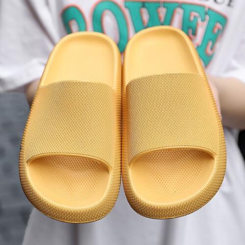 Mens Fashion Yellow Summer Slippers Mens Big Size 45 Soft Platform Sandals Unisex Hot Sale Massage Slippers Zapatos Hombre 2020