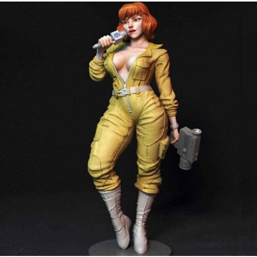 1/24 75mm 1/18 100mm Resin Model Kits Female Reporter Unpainted No Color RW-255