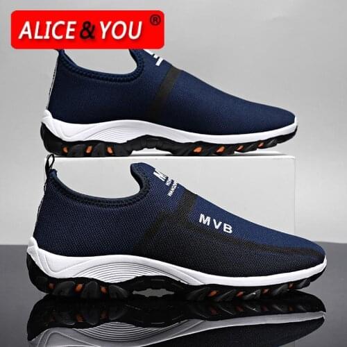 2021 Hot Sale Summer Mens Mesh Breathable Casual Running Shoes Lightweight Comfortable Fashion Slip-On Sneakers