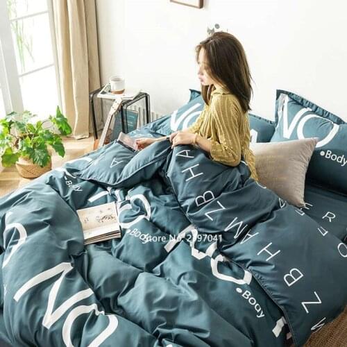 Nordic Style 4 Piece Pink Strawberry Kawaii Bedding Deluxe Adult Quilt Cover Pillow Cover Comfortable Sheets Soft Girls Products