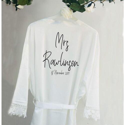 Personalized Mrs Women Lace Nightwear Robes Satin Silk Female Bathrobes Named Wedding Bridal Party Gifts Bridal Shower Robes