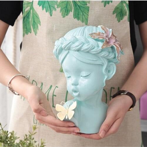 Angel Cute Girl Ornaments Home Desktop Resin Decoration Minimalist Cute Kissing Baby with Butterfly Love and Lucky Best Gift