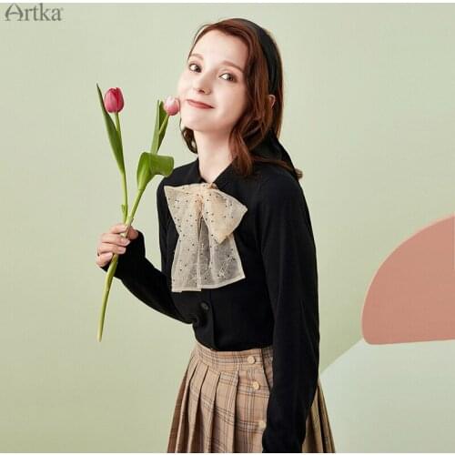 ARTKA 2020 Autumn New Women Sweater 2 Colors Elegant Mesh Bow Collar Wool Cardigan Wool Knitting Cardigan Outerwear WB20204Q