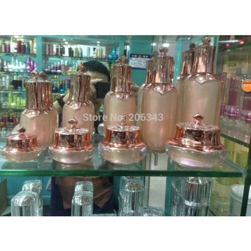 15ML pink CROWN shape press pump bottle,cosmetic container,,lotion bottle ,Cosmetic bottle ,Cosmetic Packaging