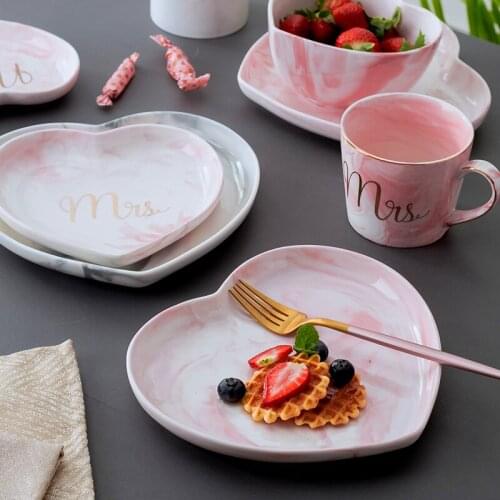 9 Inch Nordic Couple Love Heart Shaped Western Steak Dessert Plate Household Ceramic Breakfast Snack Entree Sushi PlateTableware