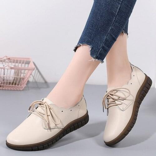 Flat Casual Shoes Women Womens Genuine Leather Shoes Soft Bottom Wild Mothers Shoes Anti-Slip Leather Work Shoes Female