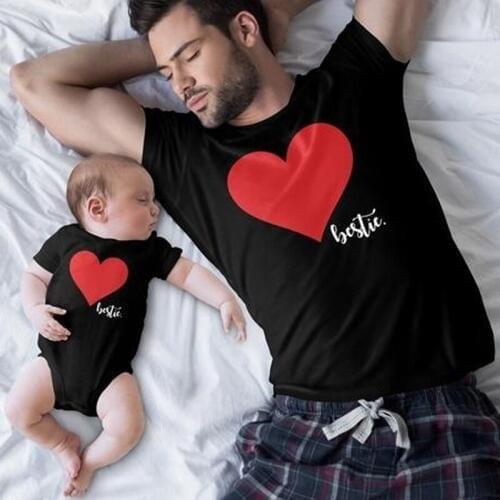 Childhood Lovely T-shirts For Dad And Son For A Photo Shoot
