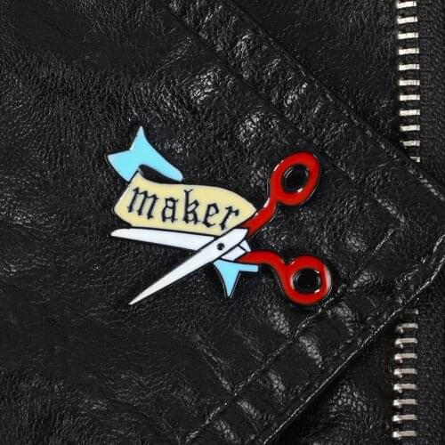 Dress Maker Enamel Pins Lapel Pins Badges Cute Scissor Accessory Fashion Brooches for Men Women Jewelry Accessories