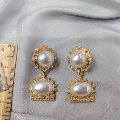 European and American Qingdao jewelry earrings retro versatile real gold group strength pearl personalized Earrings d81