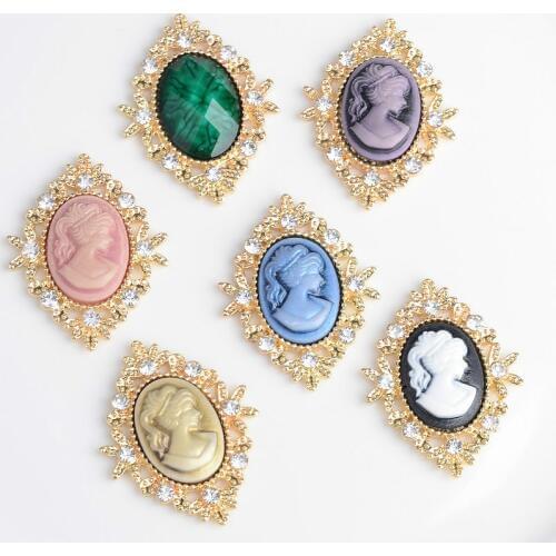 SUQI gold color Rhinestone Queen Queen resin Imitation Pearl clothing wedding dress Brooch bow Shoes jewelry accessories DIY