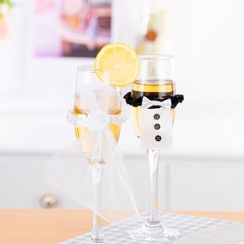 2PCS Wine Glasses Cup Decor Bride Groom Tux Bridal Veil Wedding Party Holiday Toasting Supplies Cup Decor Gadgets Accessories
