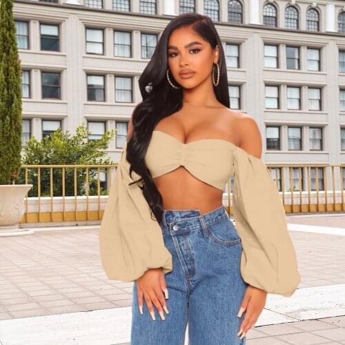 2021 New Arrival Fashion Design T-shirt Solid Slash Neck Puff Sleeve Sexy Women T-shirt