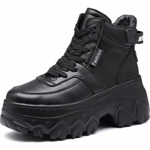 2020 New Women Girl Snow Boots Boots Korean British Style Woman Leather Sneakers Casual High Top Womens Boot R14-82